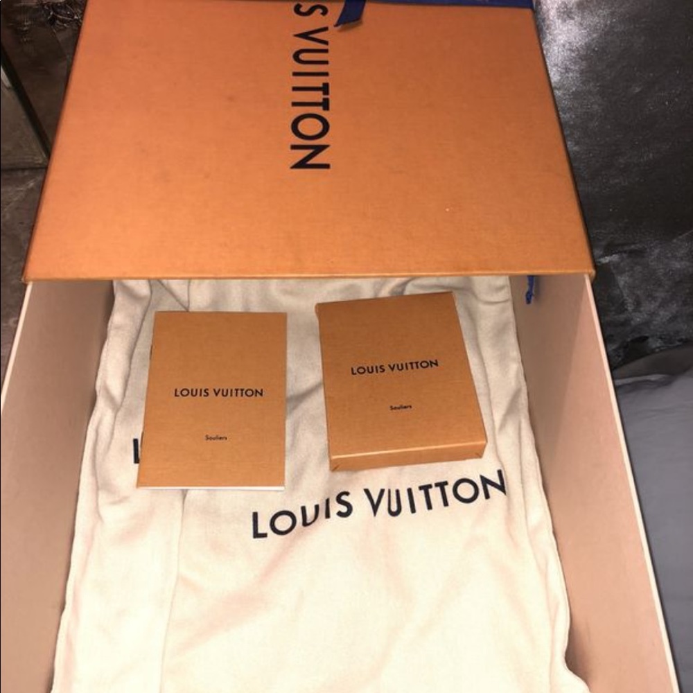 Black run away sneaker louis vuitton - Picture 4 of 7